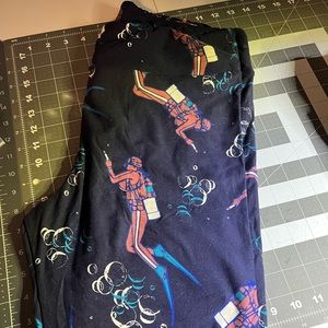 Lularoe leggings TC size.   NEW never worn.